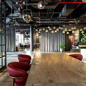 Ξενοδοχείο Radisson Red Brussels
